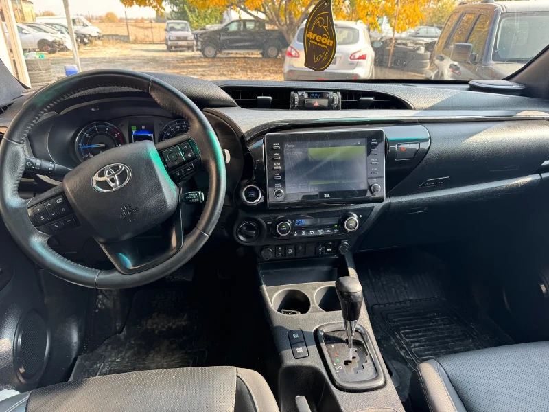 Toyota Hilux 2.8d4-d invincible , снимка 9 - Автомобили и джипове - 47779849