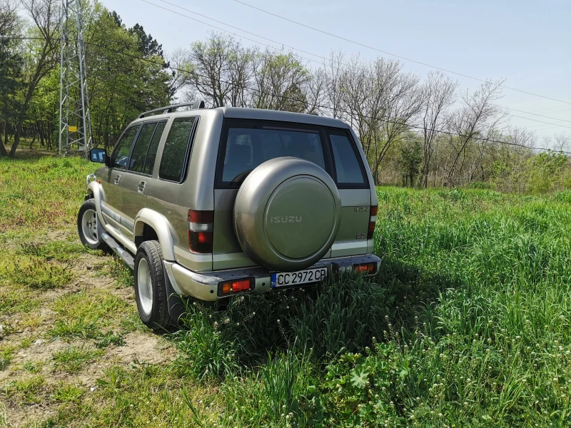 Isuzu Trooper, снимка 3 - Автомобили и джипове - 51360806