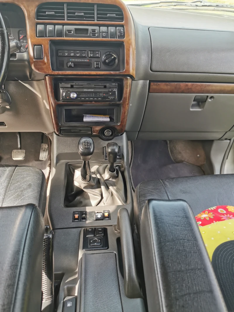 Isuzu Trooper, снимка 8 - Автомобили и джипове - 51360806