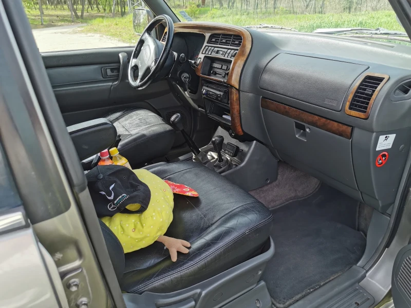 Isuzu Trooper, снимка 12 - Автомобили и джипове - 51360806