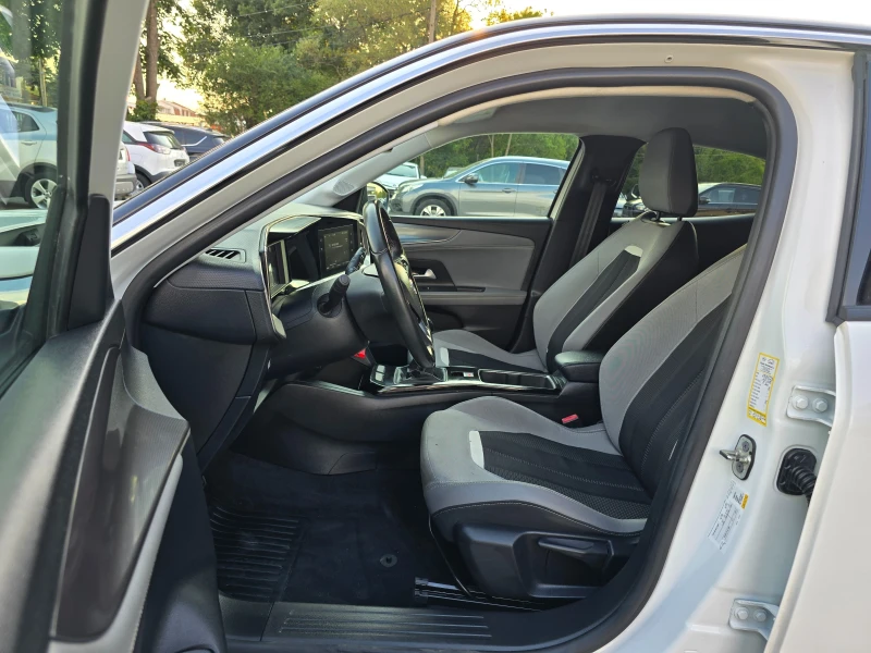 Opel Mokka 1.2T, Камера 360, Лед адаптив, Нави, 2022г., снимка 10 - Автомобили и джипове - 51140383