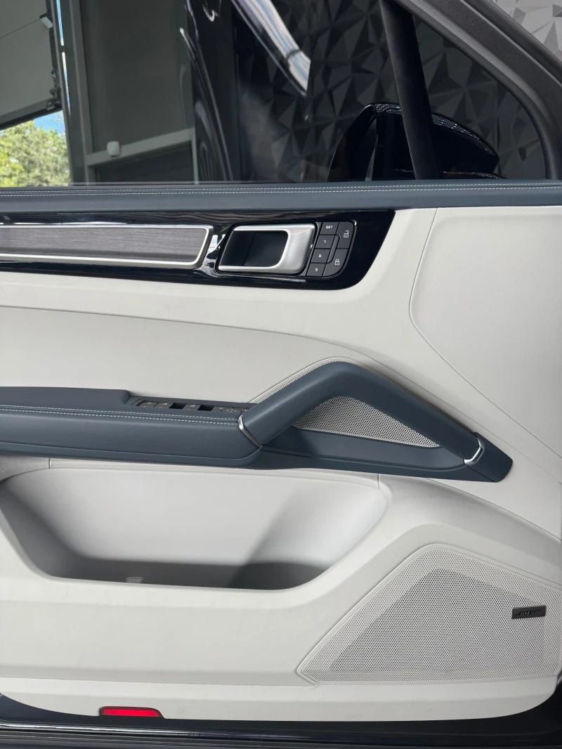 Porsche Cayenne GTS V8 * FULL ЕКСТРИ* BOSE * ПАНОРАМА * HEAD UP, снимка 12 - Автомобили и джипове - 51574758