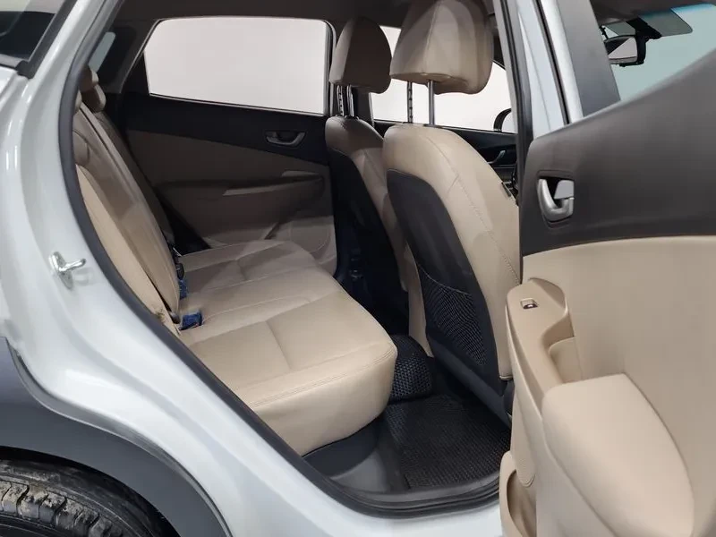 Hyundai Kona 1.6Т, снимка 12 - Автомобили и джипове - 54253006