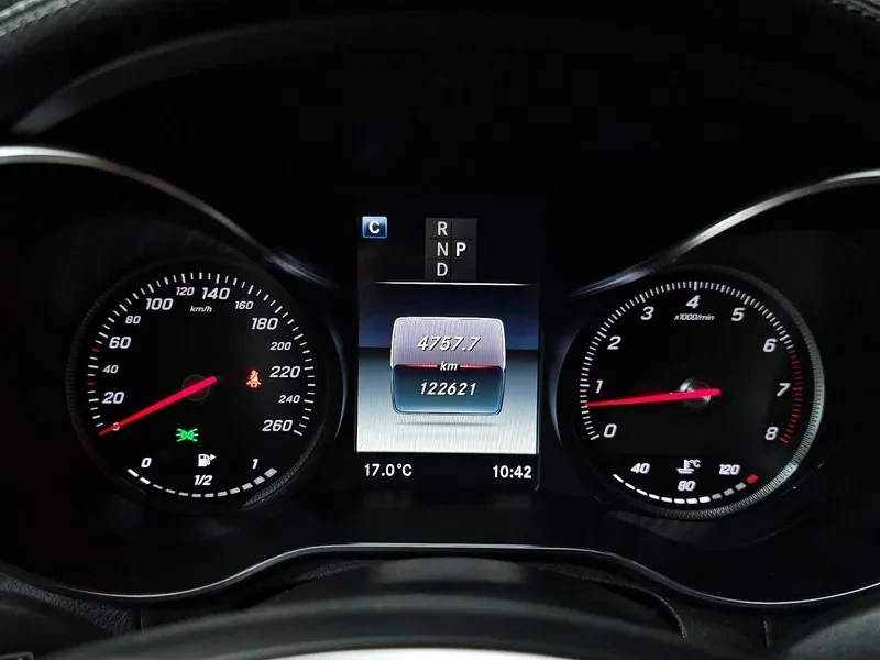 Mercedes-Benz GLC 300 4MATIC AMG LINE COUPE, снимка 8 - Автомобили и джипове - 55923526
