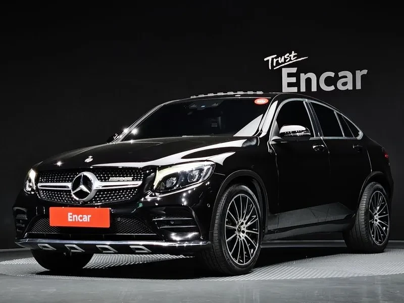 Mercedes-Benz GLC 300 4MATIC AMG LINE COUPE