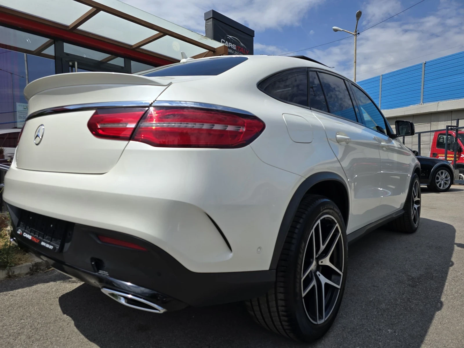 Mercedes-Benz GLE 350 AMG PREMIUM - изображение 7