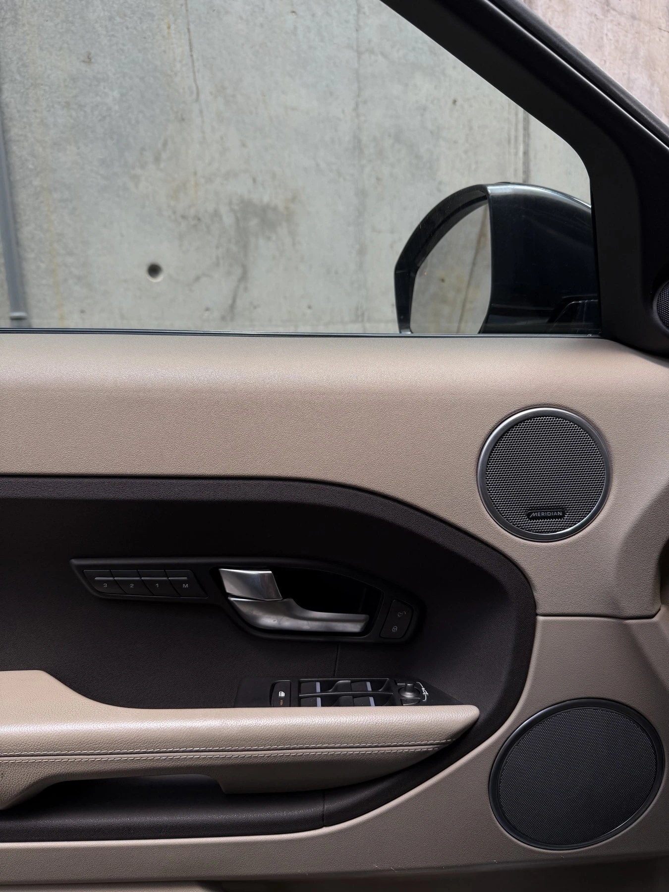Land Rover Range Rover Evoque, снимка 7 - Автомобили и джипове - 55048064