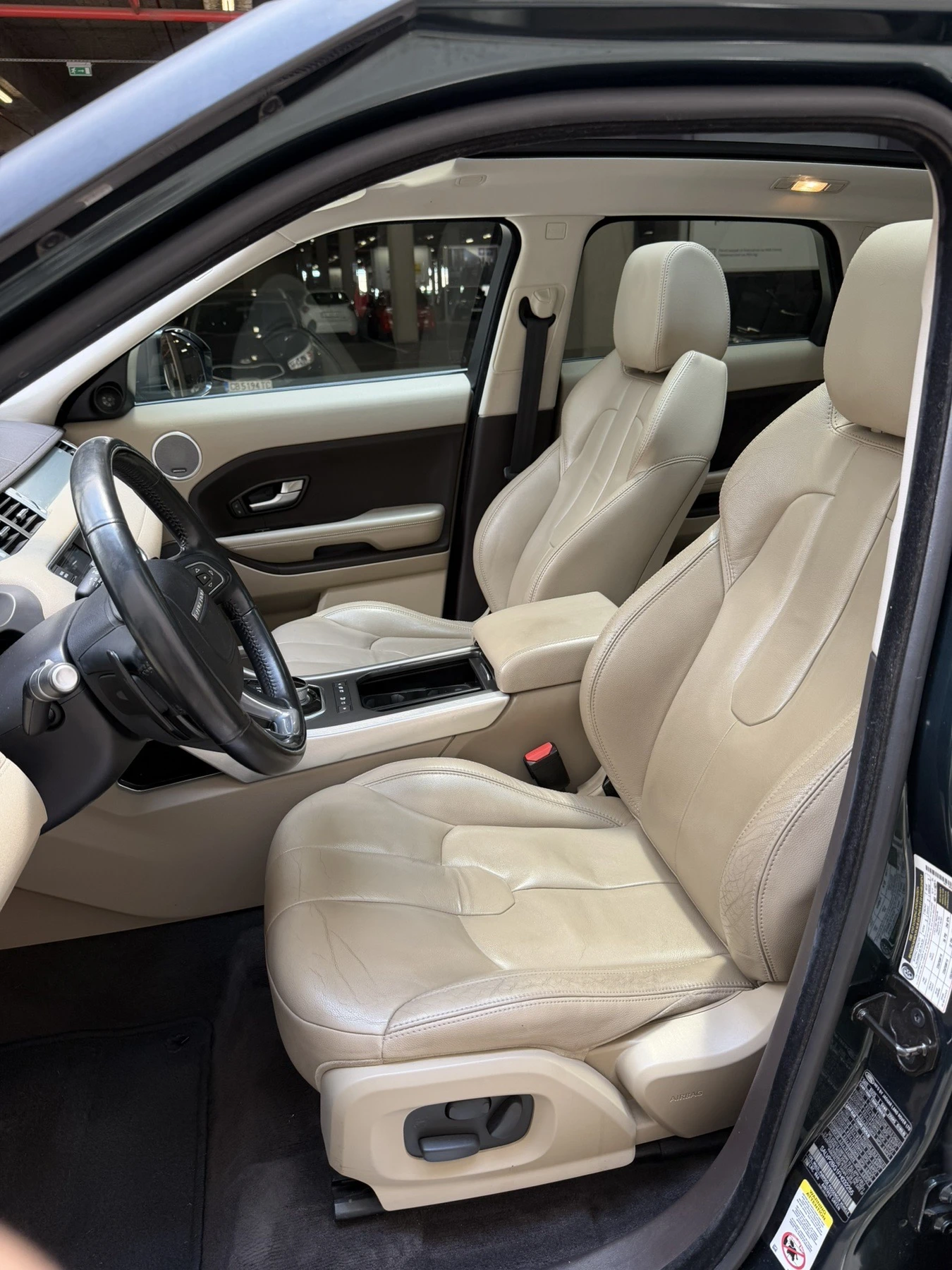 Land Rover Range Rover Evoque, снимка 4 - Автомобили и джипове - 55048064