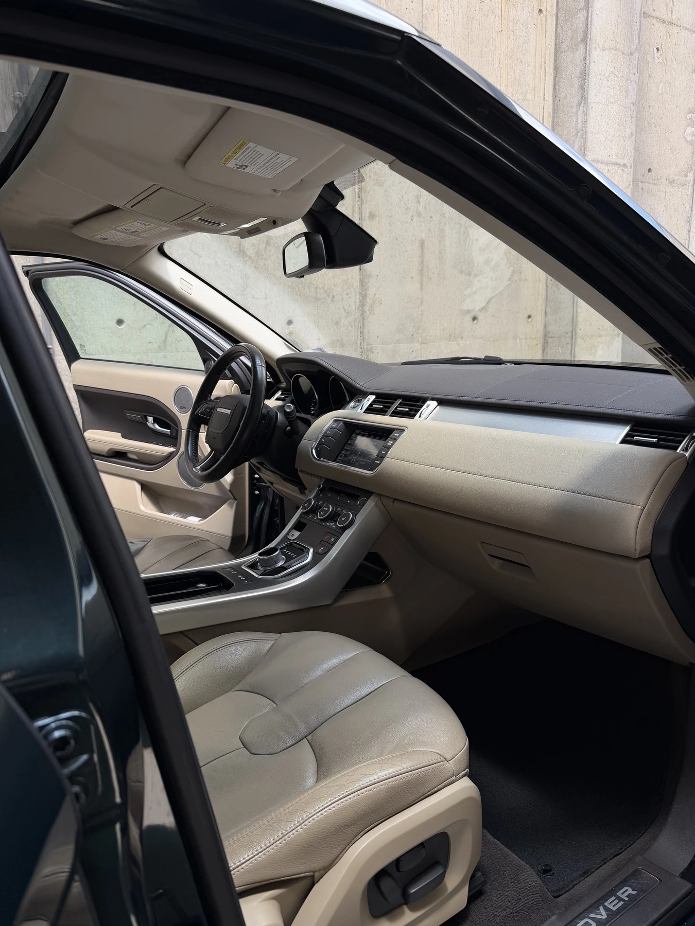 Land Rover Range Rover Evoque, снимка 14 - Автомобили и джипове - 55048064