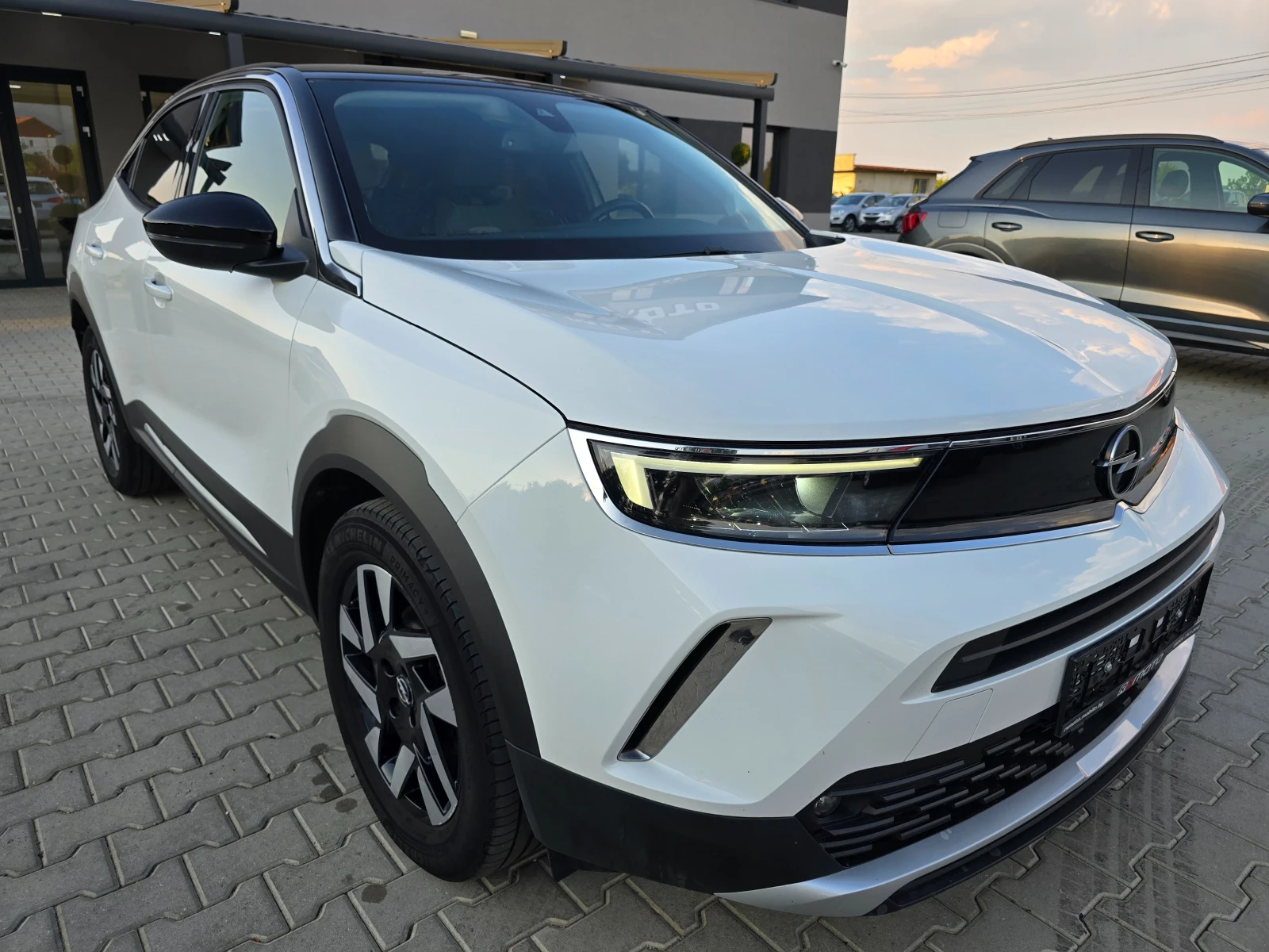 Opel Mokka 1.2T, Камера 360, Лед адаптив, Нави, 2022г. - изображение 2
