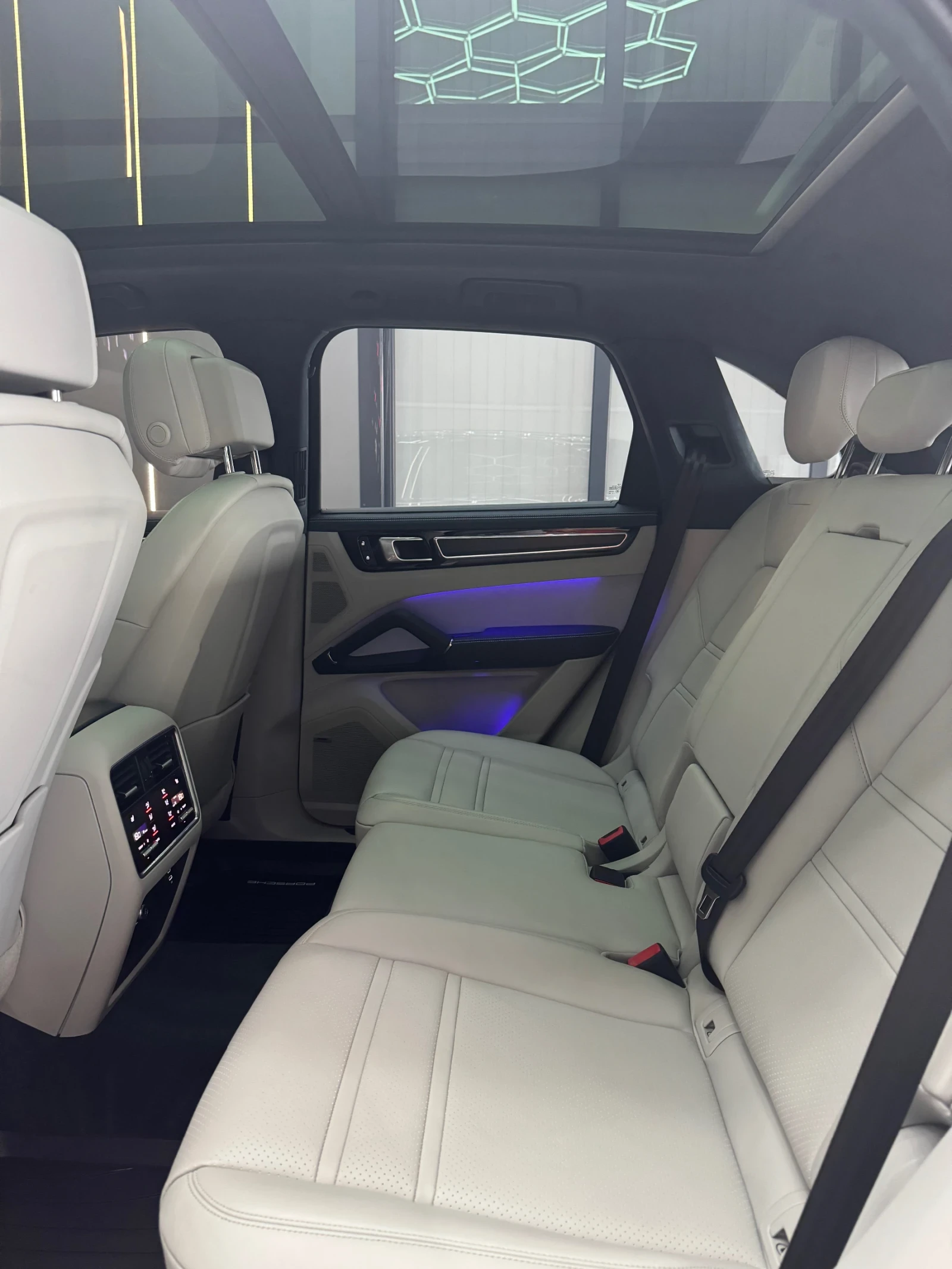 Porsche Cayenne GTS V8 * FULL ЕКСТРИ* BOSE * ПАНОРАМА * HEAD UP - изображение 5