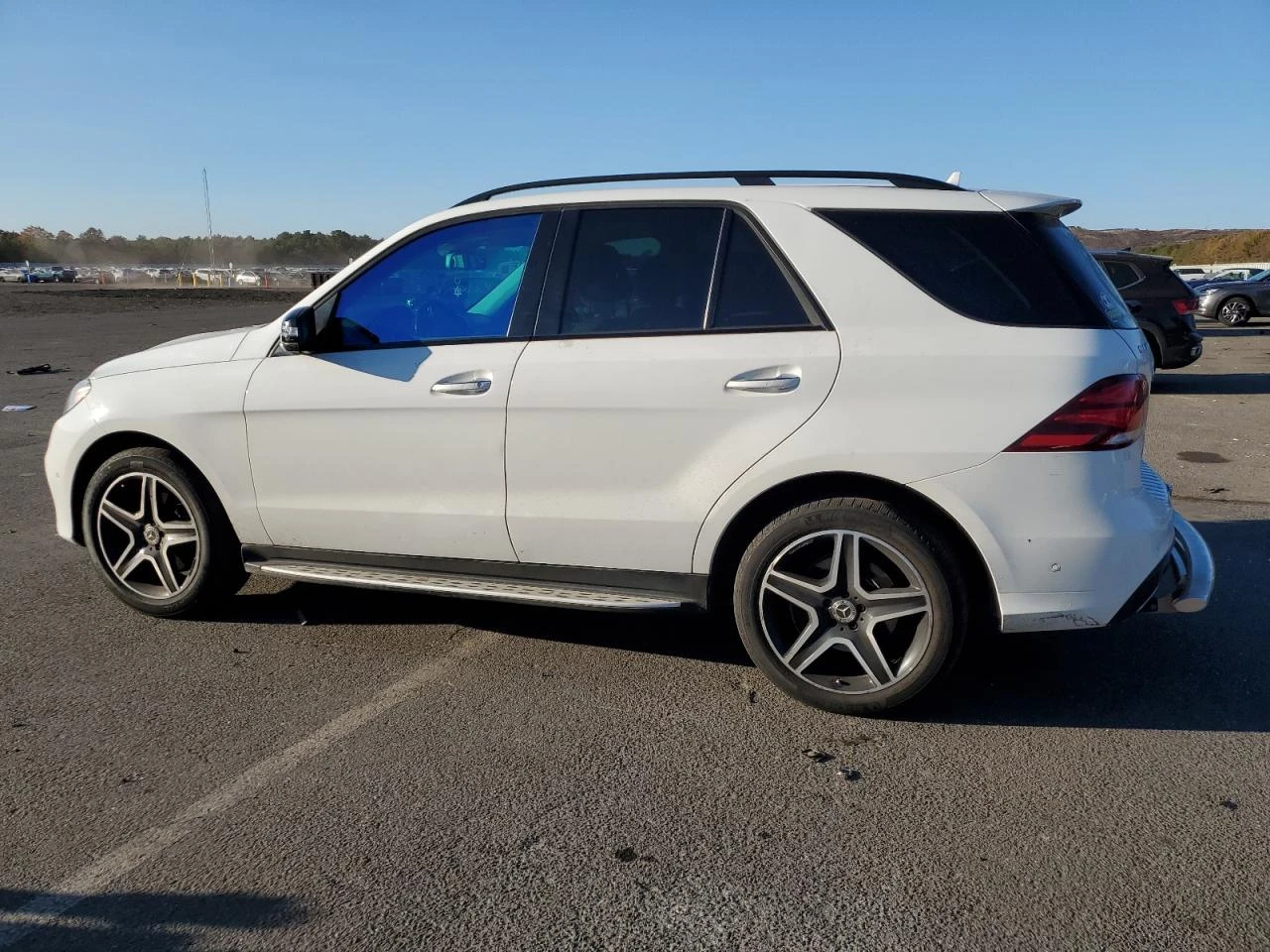 Mercedes-Benz GLE 400 4MATIC/AMG/АВТОФИНАНСИРАНЕ - изображение 2