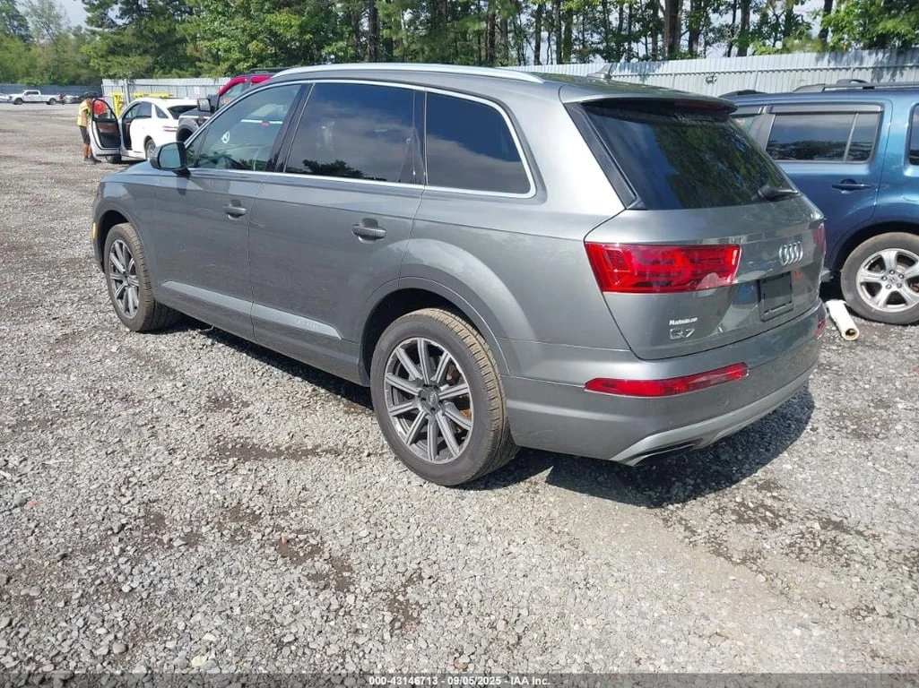 Audi Q7 * 3.0T PREMIUM * CARFAX * КРАЙНА ЦЕНА ДО БГ* КЛИП - изображение 3