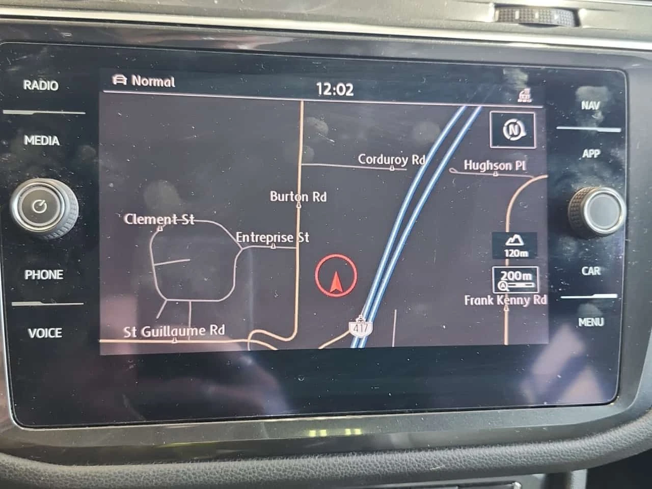 VW Tiguan Highline /CARFAX/ НАВИ/ПОДГРЕВ/КОЖА/4Х4/ПАНОРАМА - изображение 9