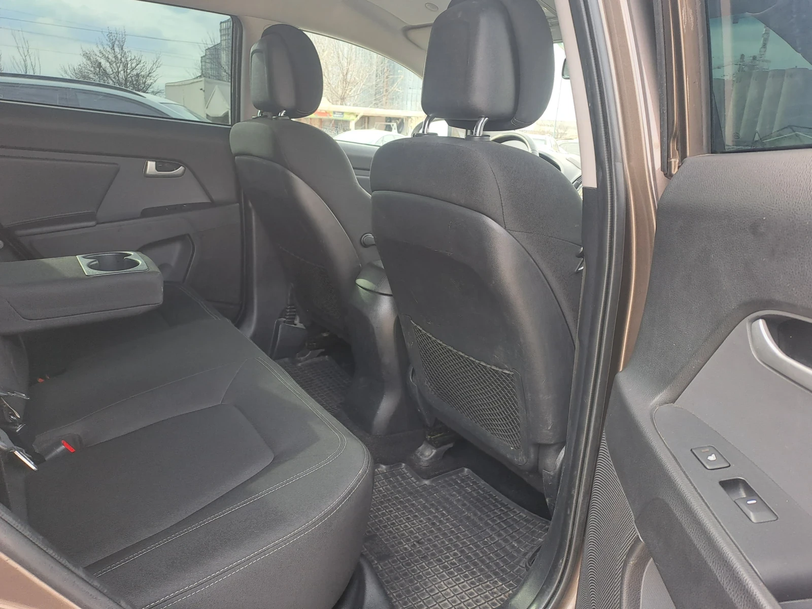 Kia Sportage 2, 0CRDI, 4/4, 6ск, снимка 8 - Автомобили и джипове - 53925141