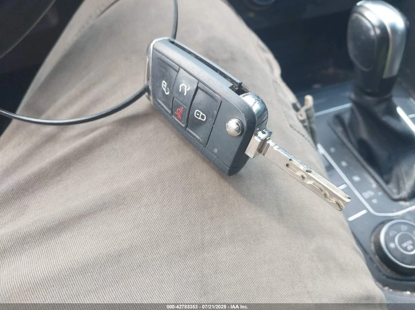 VW Tiguan * R-Line Black* , снимка 11 - Автомобили и джипове - 53958627