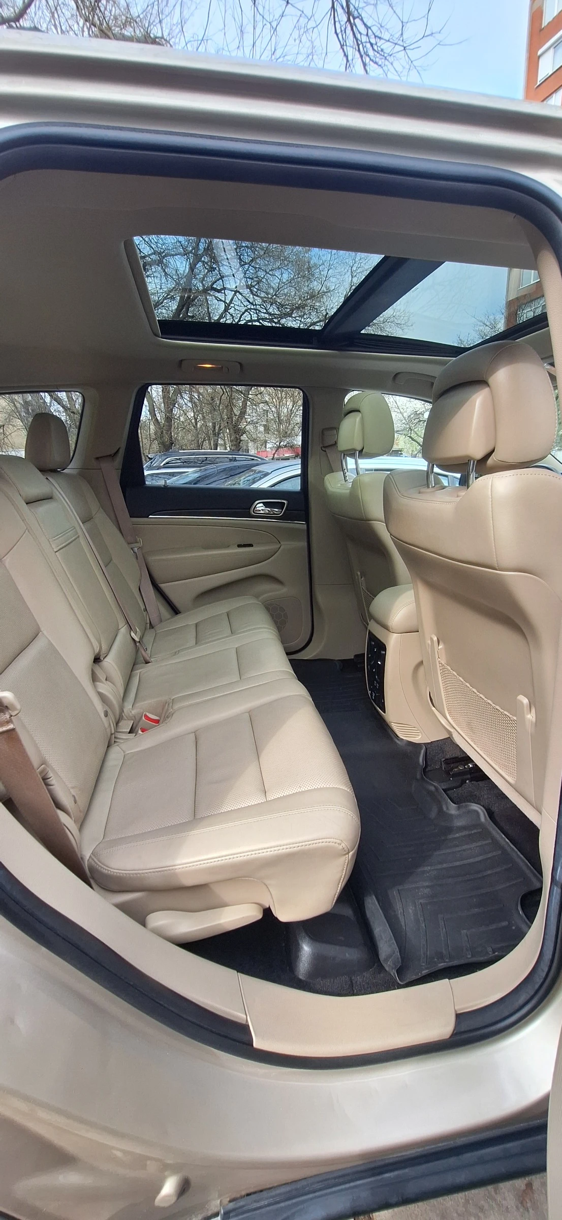 Jeep Grand cherokee Limited+ , снимка 9 - Автомобили и джипове - 54013581