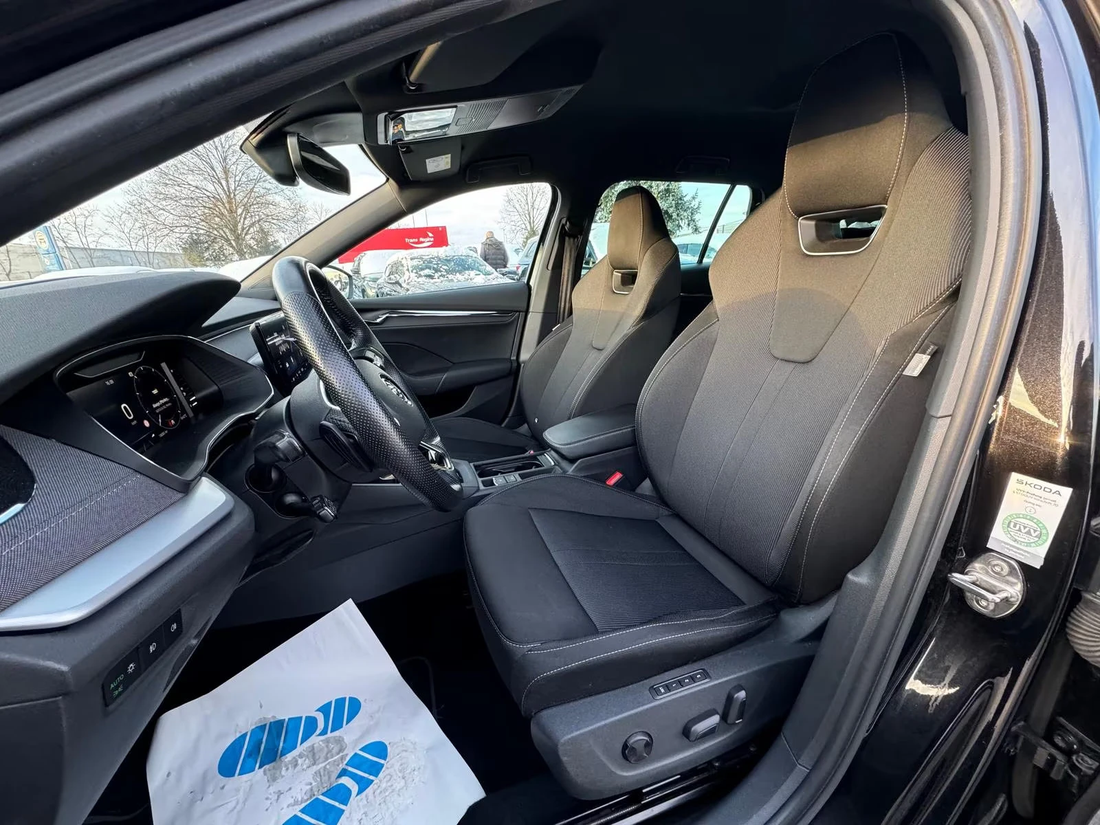 Skoda Octavia 2.0TDI/150HP/SPORT/CAM/HUD/MEMO/ACC/LED/NAVI/126q, снимка 7 - Автомобили и джипове - 54110028