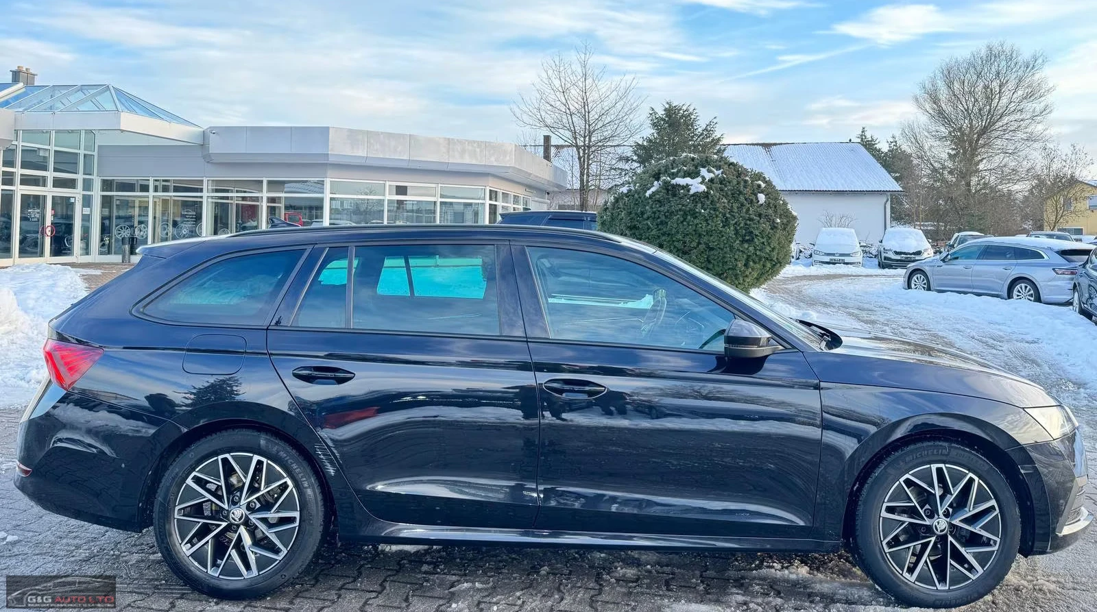 Skoda Octavia 2.0TDI/150HP/SPORT/CAM/HUD/MEMO/ACC/LED/NAVI/126q, снимка 5 - Автомобили и джипове - 54110028