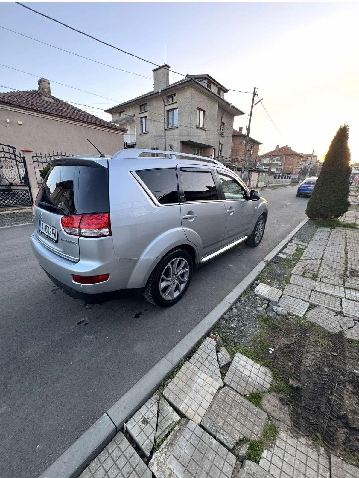 Citroen C-Crosser, снимка 9 - Автомобили и джипове - 54615116