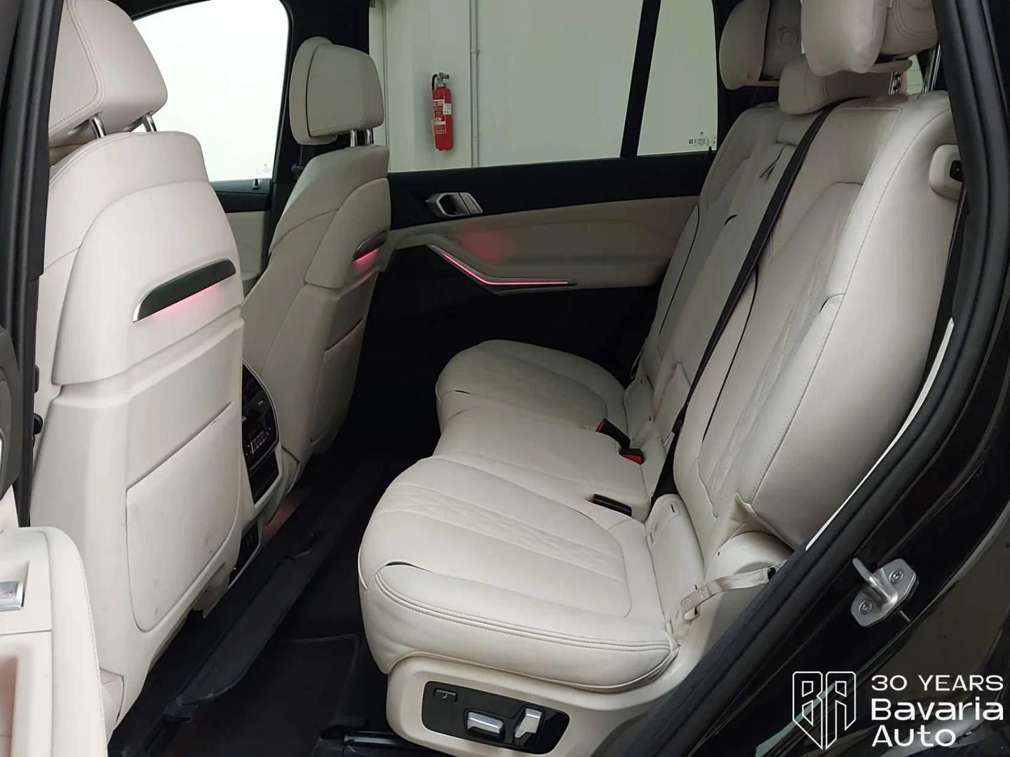 BMW X7 40d xDrive M Sport Paket Sportautomatic, снимка 9 - Автомобили и джипове - 54624331