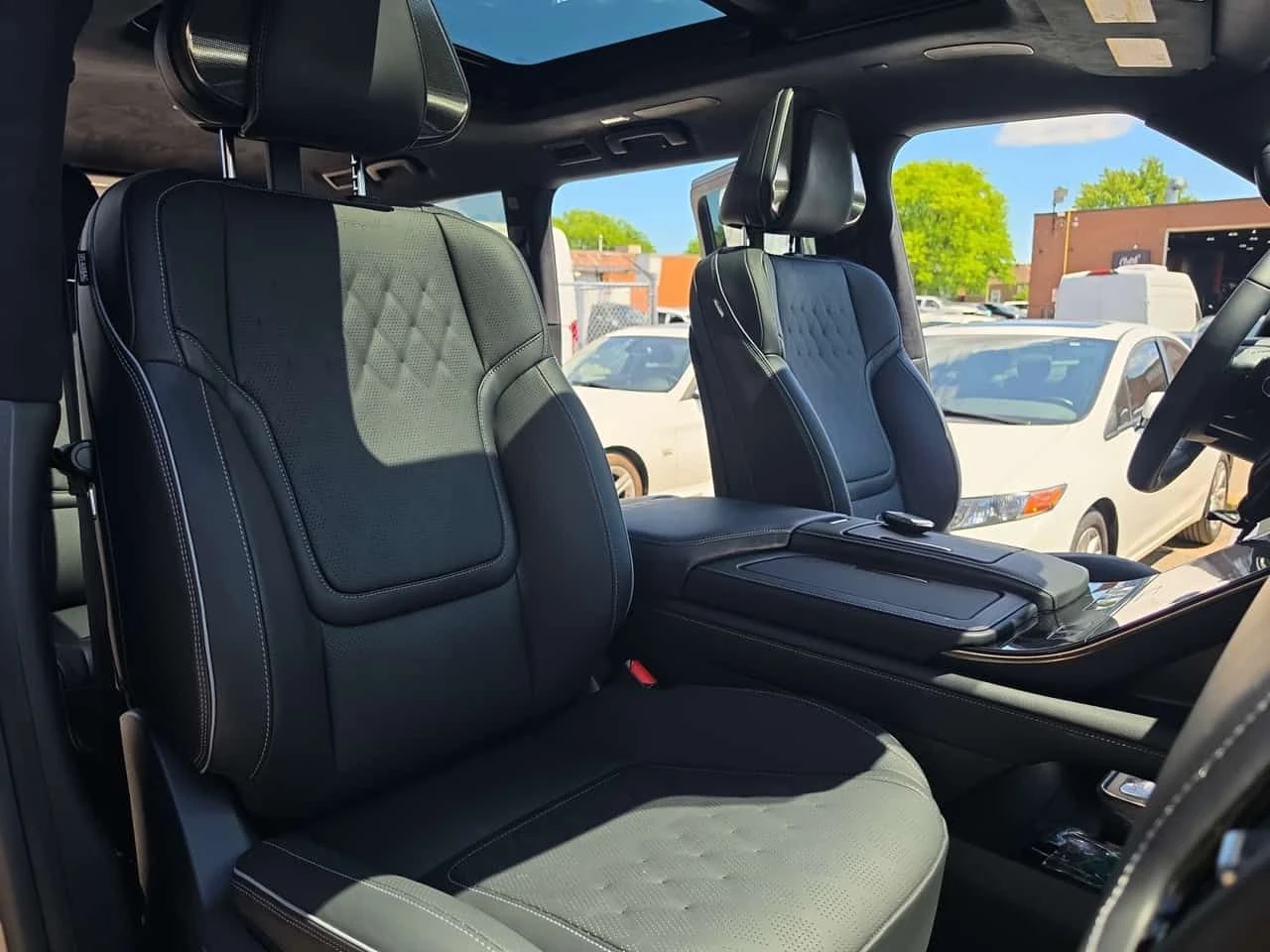 Infiniti QX80 * AUTOGRAPH * CARFAX * ���� �� �� | Mobile.bg � ����������� 12