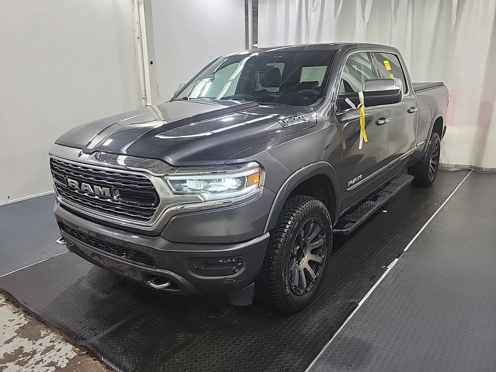 Dodge RAM 1500 Limited/AWD/5.7/H&K/Pano/Обдухване