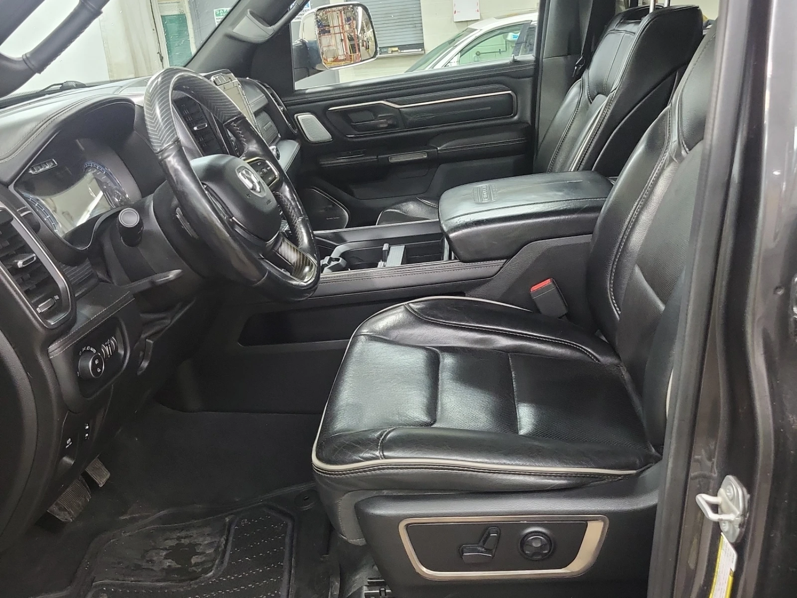 Dodge RAM 1500 Limited/AWD/5.7/H&K/Pano/Обдухване, снимка 8 - Автомобили и джипове - 55056955