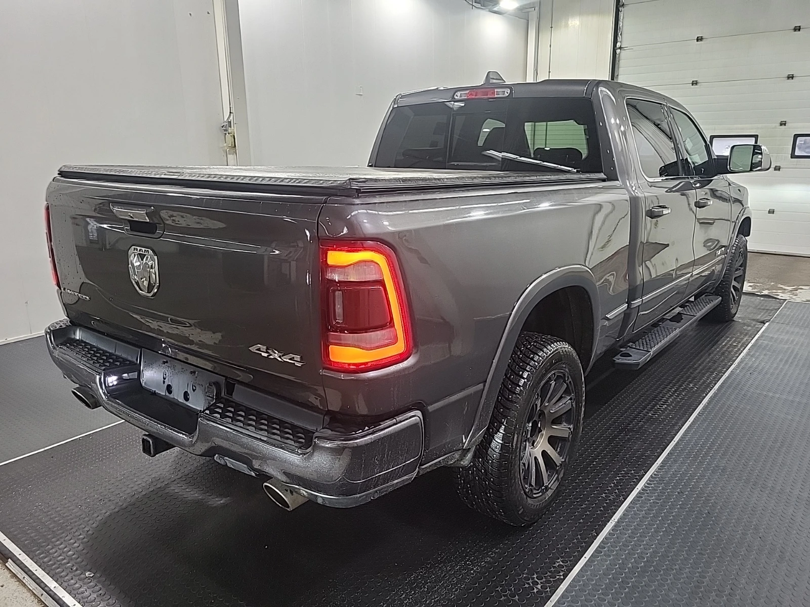 Dodge RAM 1500 Limited/AWD/5.7/H&K/Pano/Обдухване, снимка 5 - Автомобили и джипове - 55056955