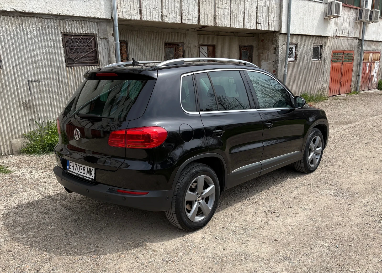 VW Tiguan, снимка 5 - Автомобили и джипове - 55131286