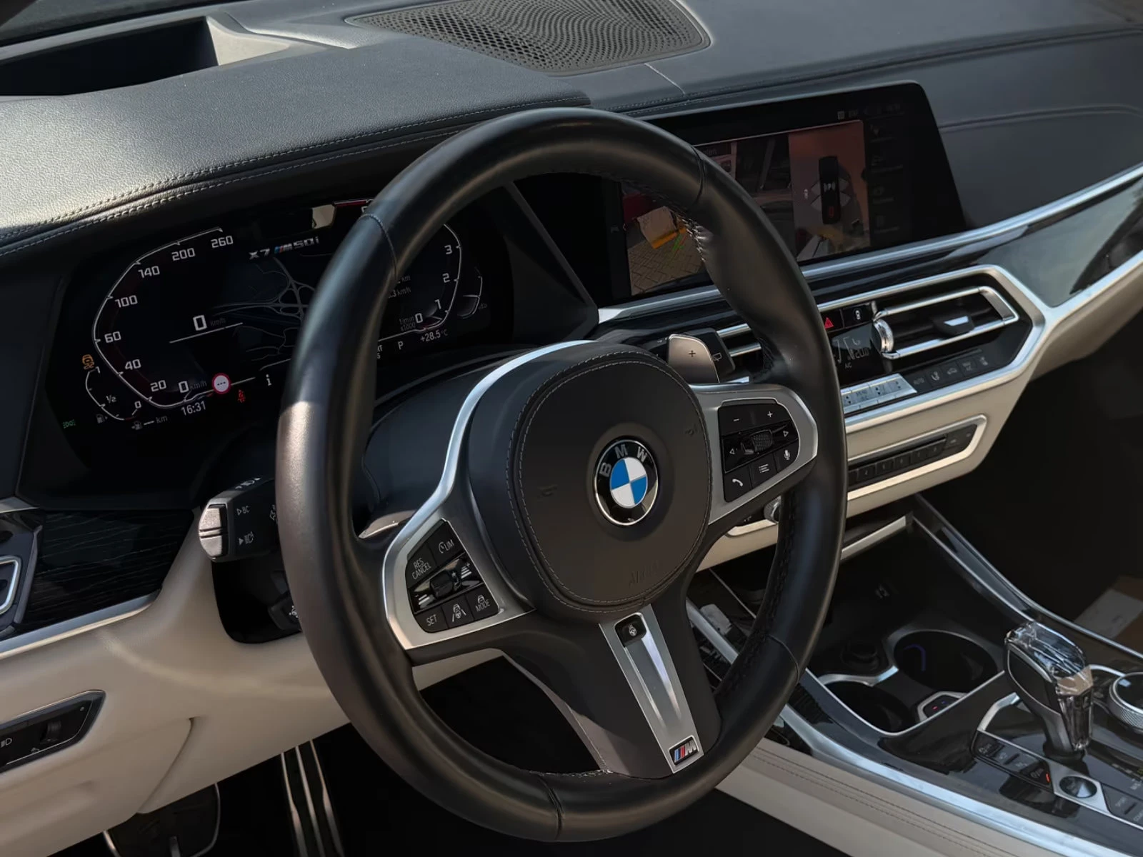 BMW X7 M50i/530HP/PANO/H&K/360/TV/INDI/638z, снимка 8 - Автомобили и джипове - 55407255