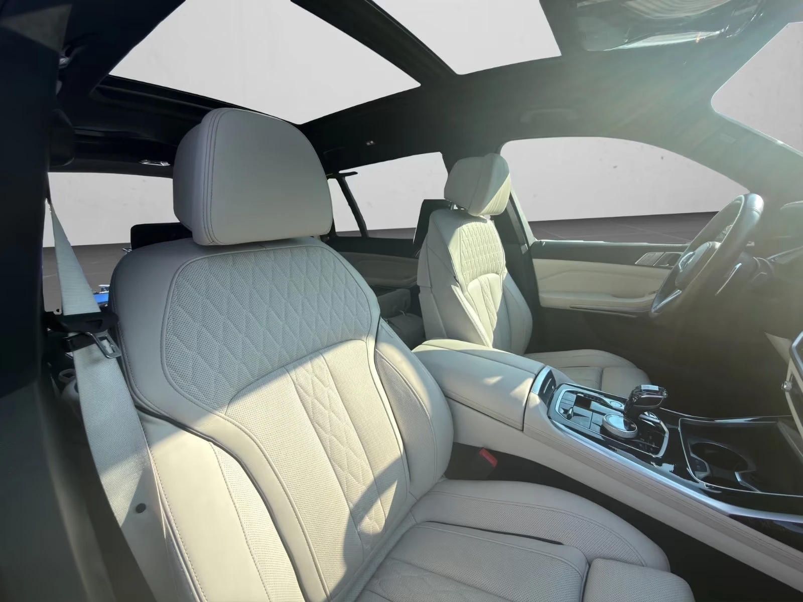 BMW X7 M50i/530HP/PANO/H&K/360/TV/INDI/638z, снимка 10 - Автомобили и джипове - 55407255