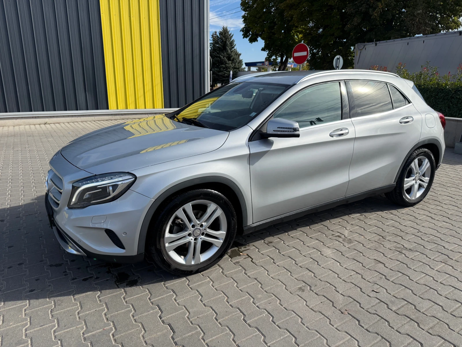 Mercedes-Benz GLA 200 2.1D, снимка 5 - Автомобили и джипове - 56440045
