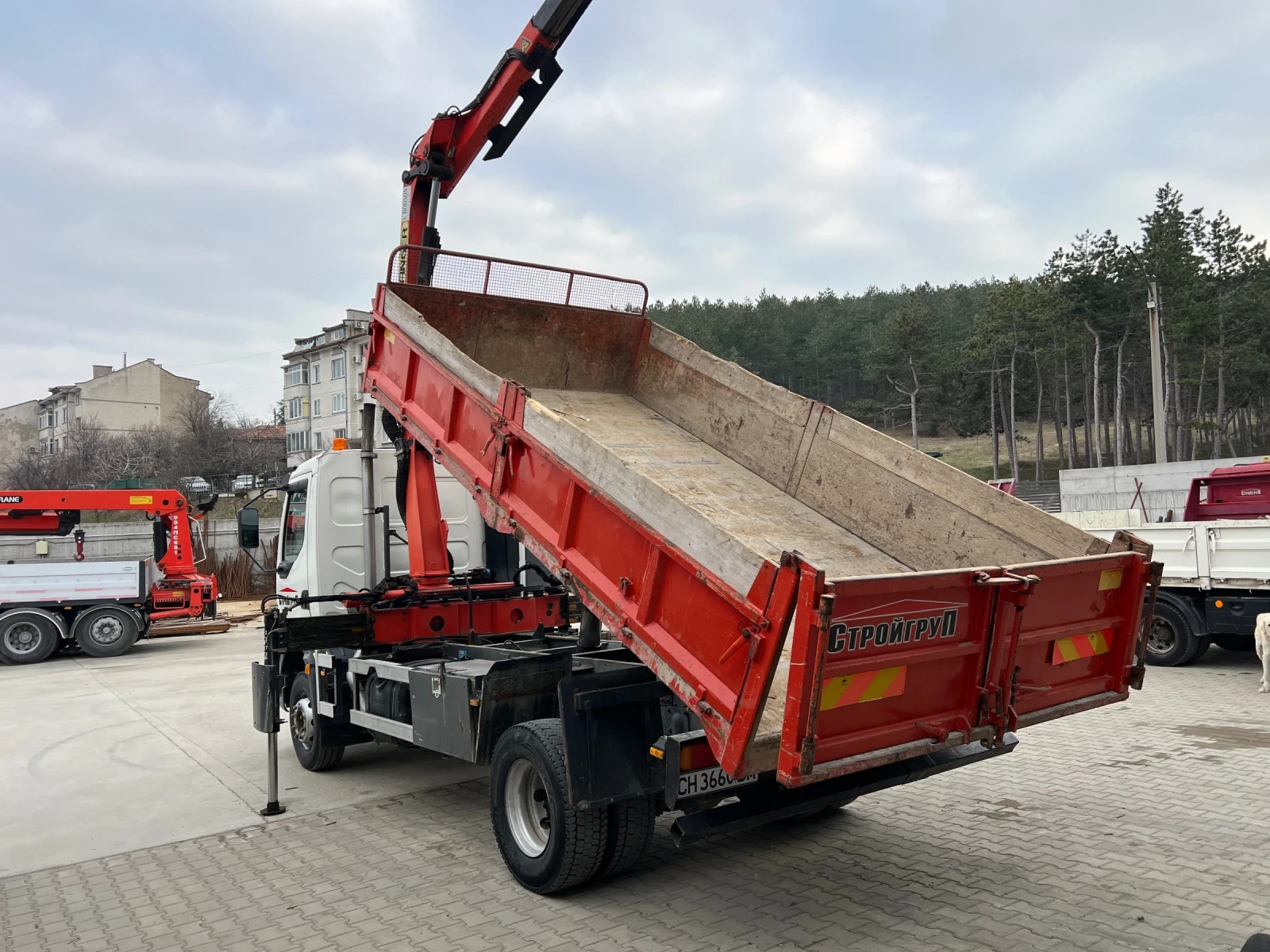 Daf Lf 55/САМОСВАЛ С КРАН/5.4м/НОВИ ГУМИ - изображение 6