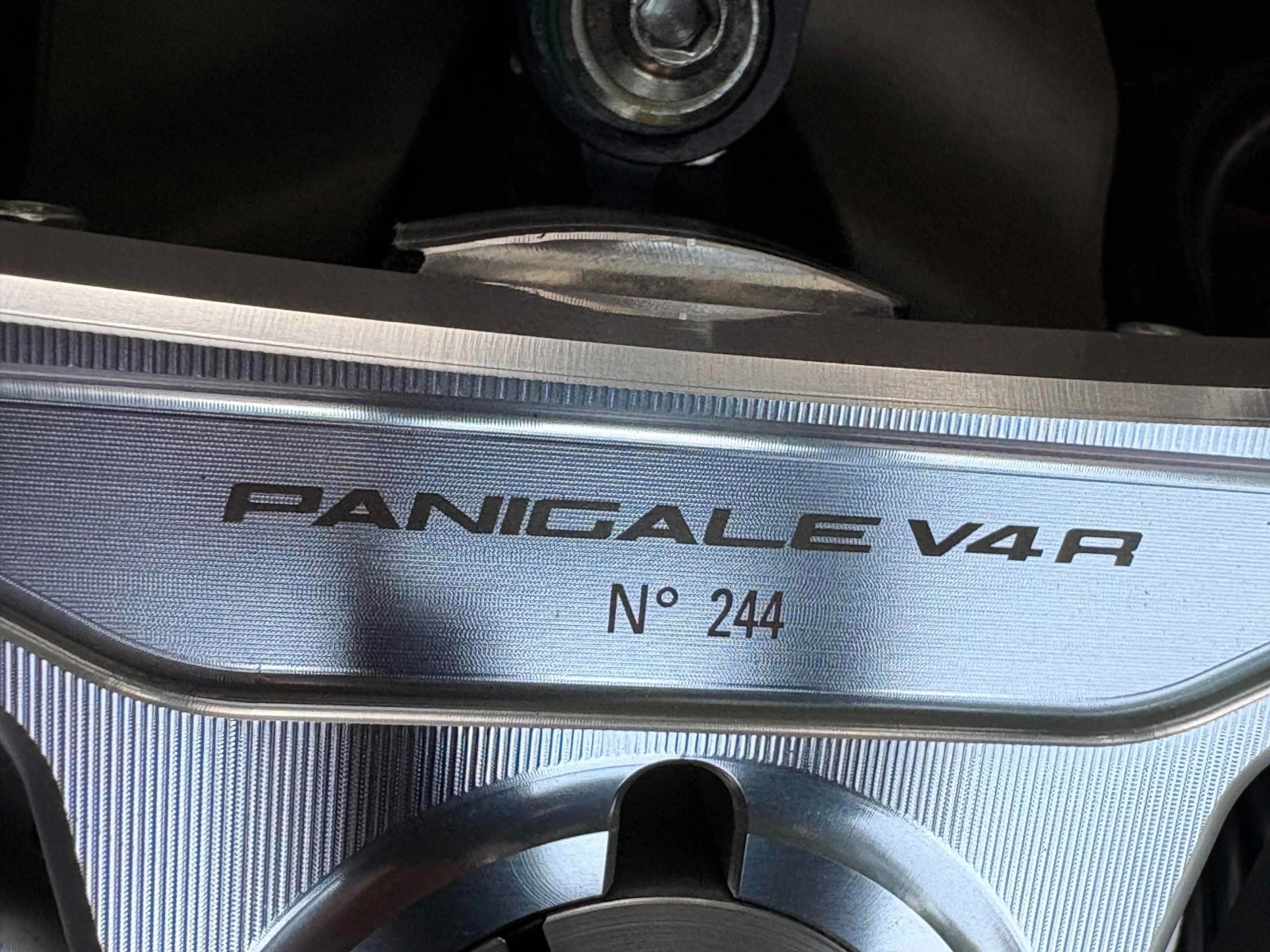 Ducati Panigale V4 R  / CARFAX / АВТОКРЕДИТ , снимка 8 - Мотоциклети и мототехника - 55538883