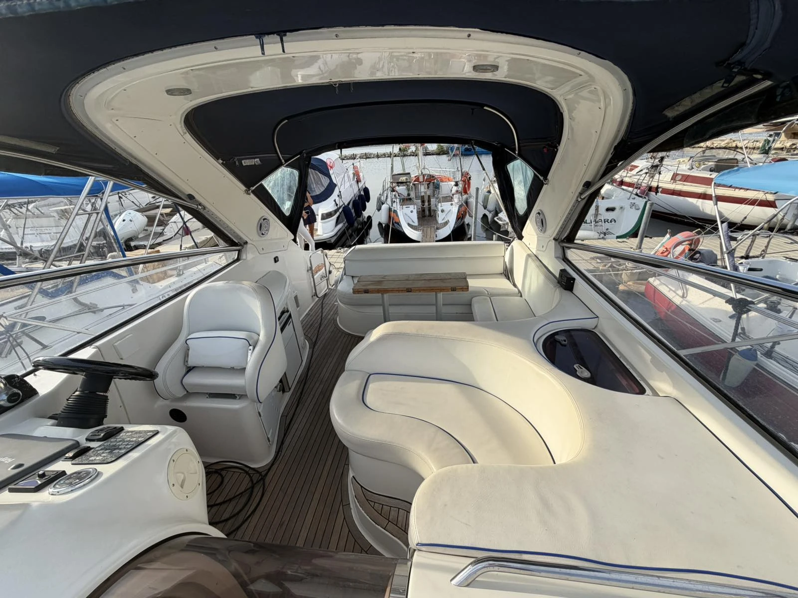 Моторна яхта Bavaria 33 sport, снимка 9 - Воден транспорт - 55943095