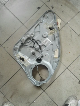 машинка - ръчна задна дясна Форд Фокус 06г.