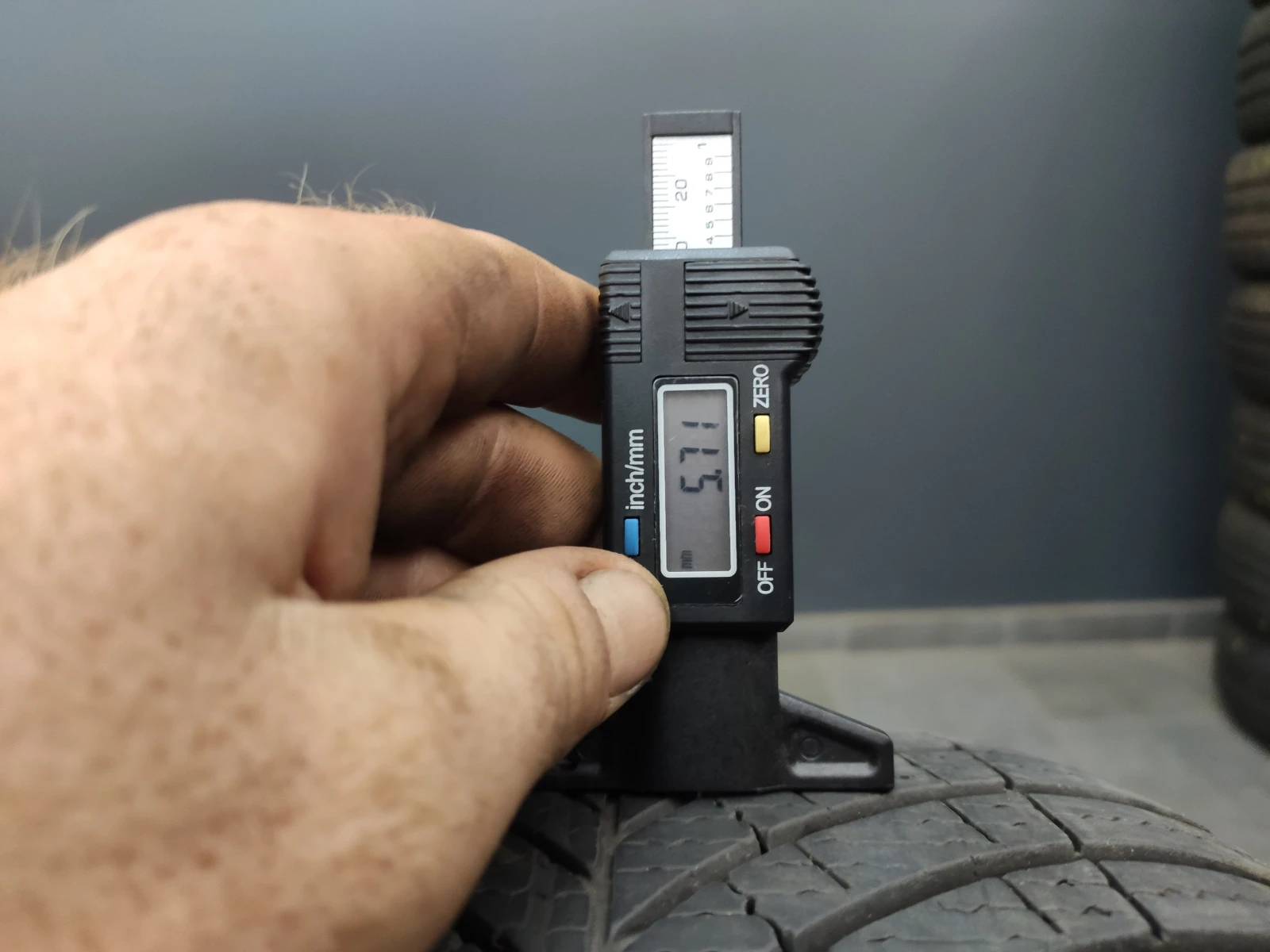  235/55R17 | Mobile.bg   6