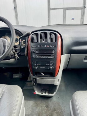 Chrysler Voyager 2.8crd automat кожен салон, снимка 11