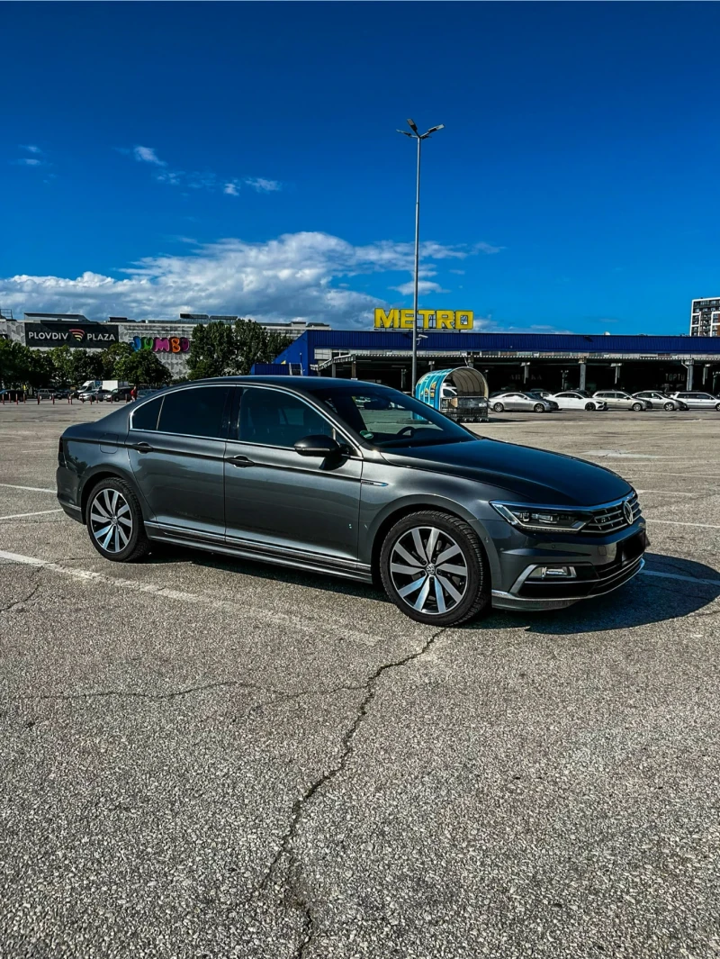 VW Passat R-line, снимка 4 - Автомобили и джипове - 47569943