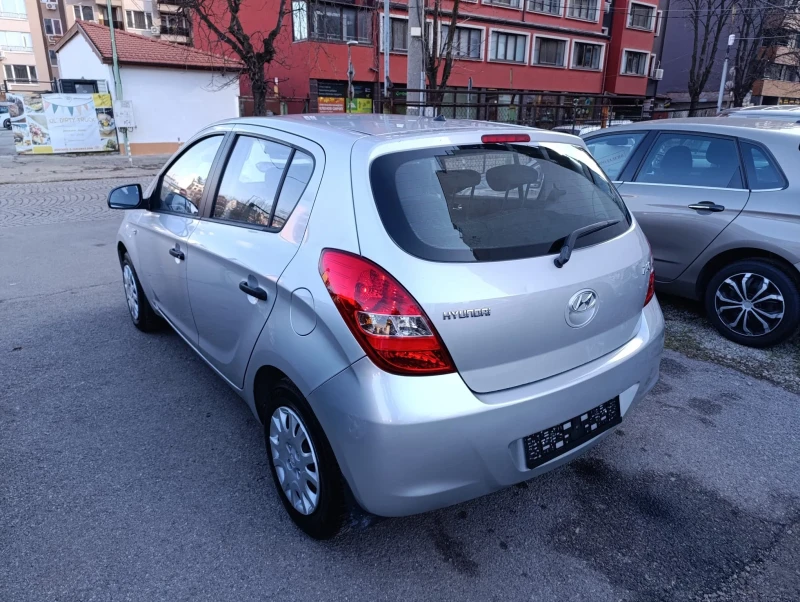 Hyundai I20 1.2, снимка 6 - Автомобили и джипове - 48965551