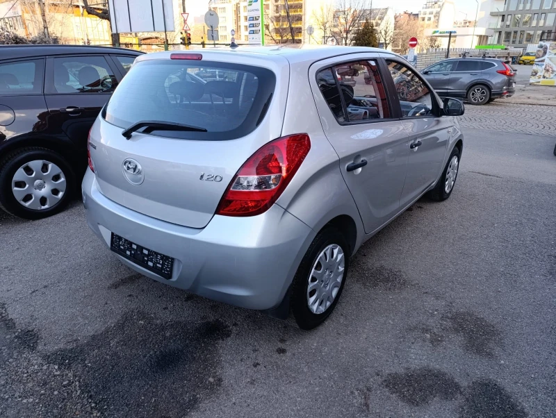 Hyundai I20 1.2, снимка 4 - Автомобили и джипове - 48965551