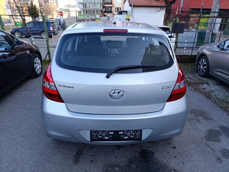 Hyundai I20 1.2, снимка 5 - Автомобили и джипове - 48965551