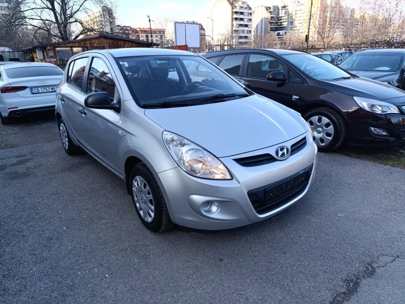 Hyundai I20 1.2, снимка 3 - Автомобили и джипове - 48965551