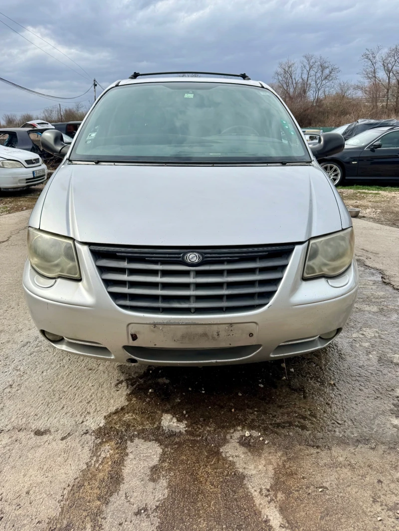 Chrysler Voyager 2.8crd automat кожен салон, снимка 2 - Автомобили и джипове - 49461763