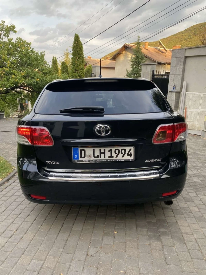 Toyota Avensis 2.2 D-4D, снимка 5 - Автомобили и джипове - 51683749