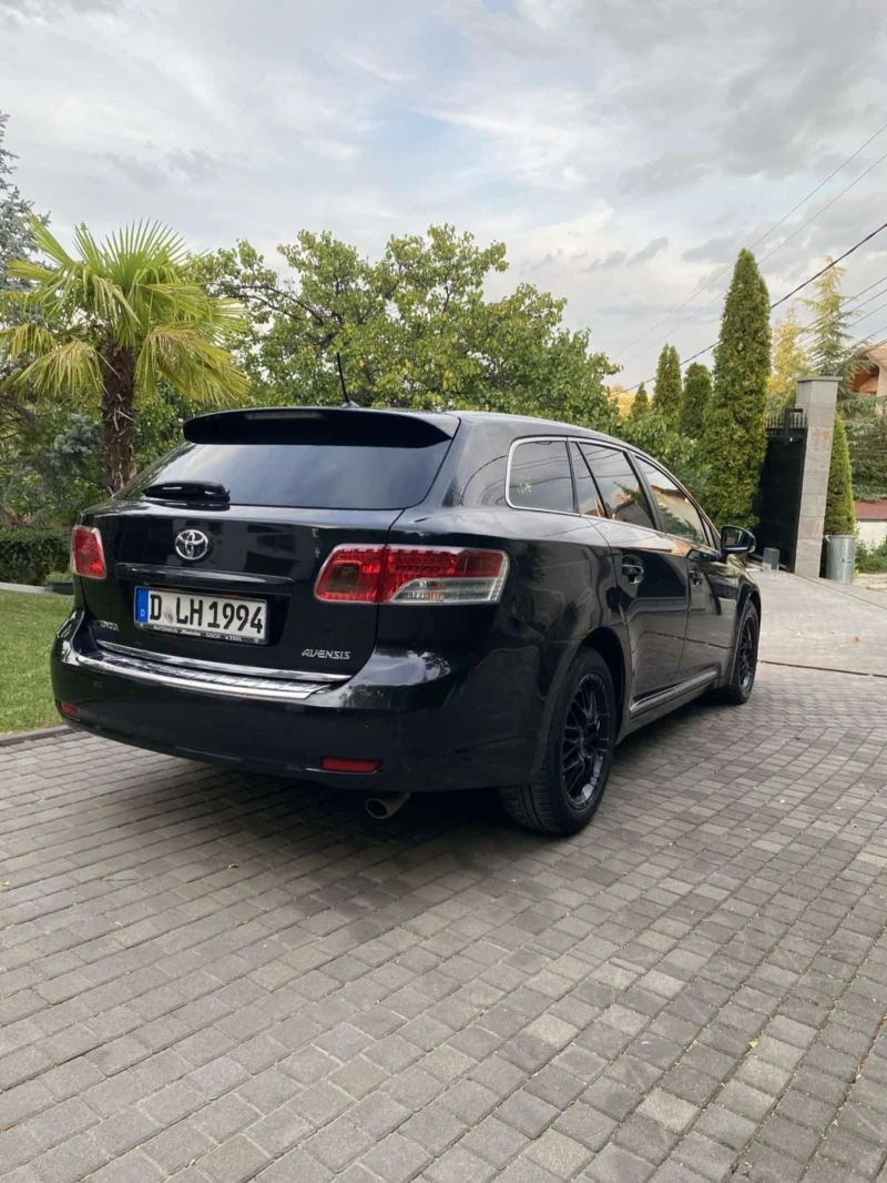 Toyota Avensis 2.2 D-4D, снимка 6 - Автомобили и джипове - 51683749
