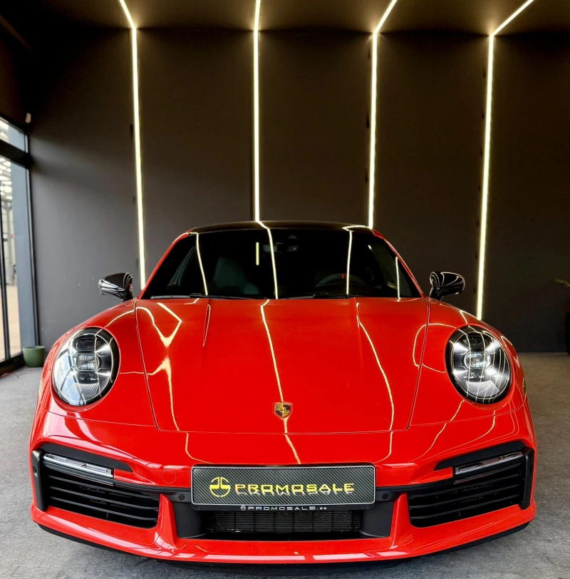 Porsche 911 TurboS* Carbon* Ceramic* Лизинг* Обдух* Chrono* Bo, снимка 2 - Автомобили и джипове - 52089890