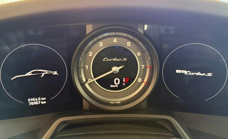 Porsche 911 TurboS* Carbon* Ceramic* Лизинг* Обдух* Chrono* Bo, снимка 11 - Автомобили и джипове - 52089890