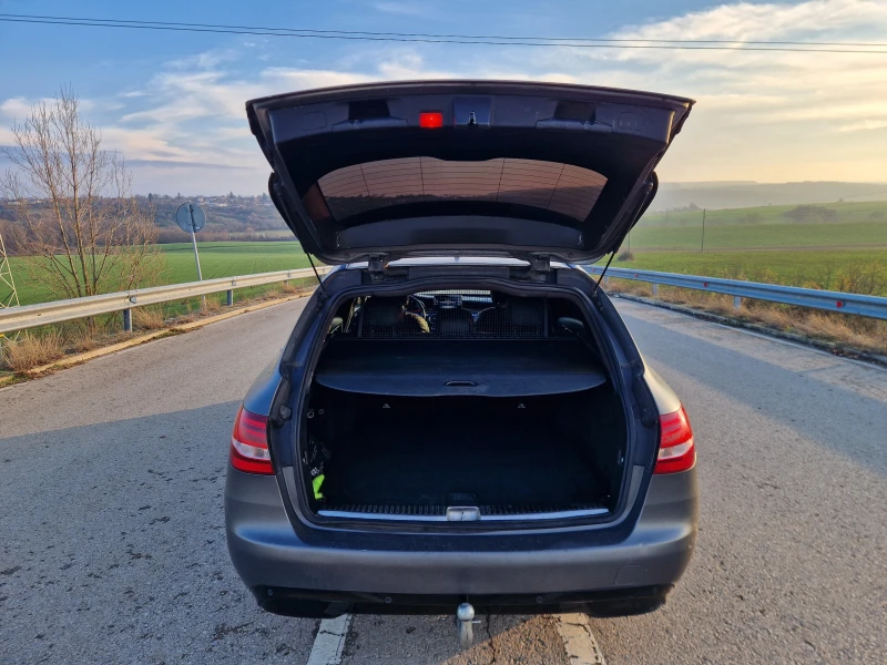 Mercedes-Benz C 220 Подгрев/Теглич, снимка 10 - Автомобили и джипове - 52788354